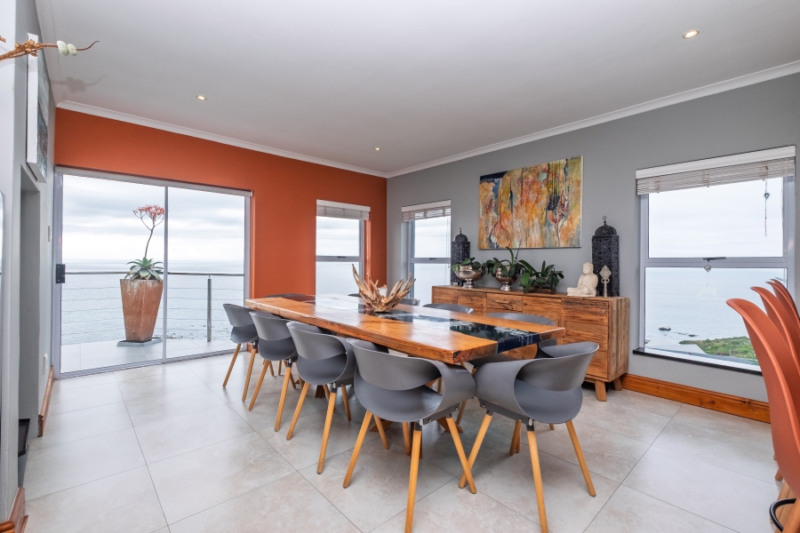 5 Bedroom Property for Sale in Murdock Valley Western Cape